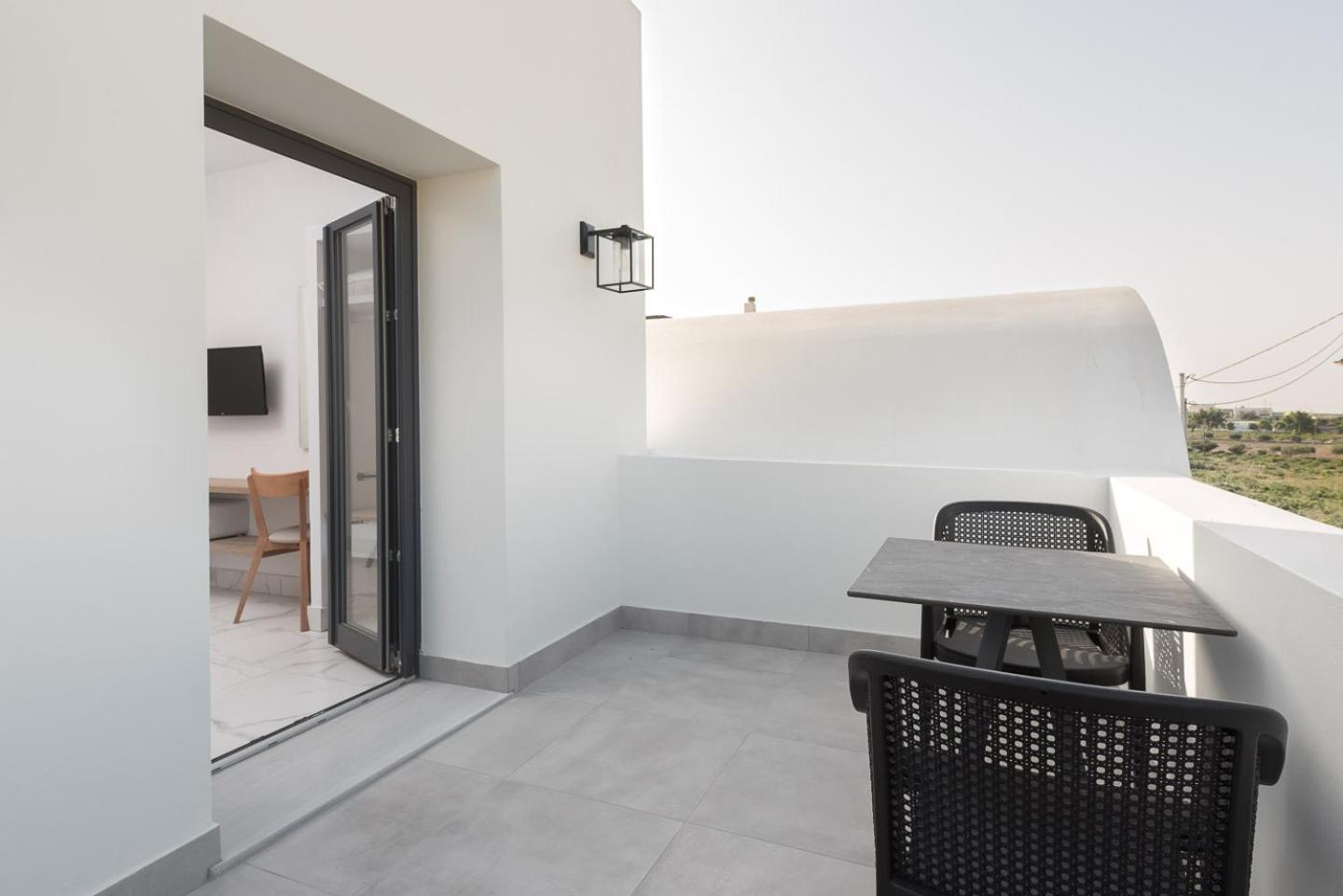 Karat Suites Vóthon Esterno foto